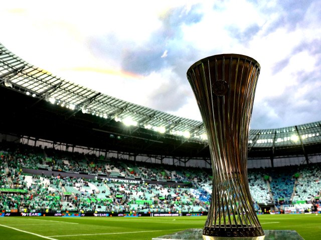 Rezultate optimile Conference League: Celje-AEK 0-4, Fiorentina-Rakow 2-1, Samsunspor-Rayo 1-3