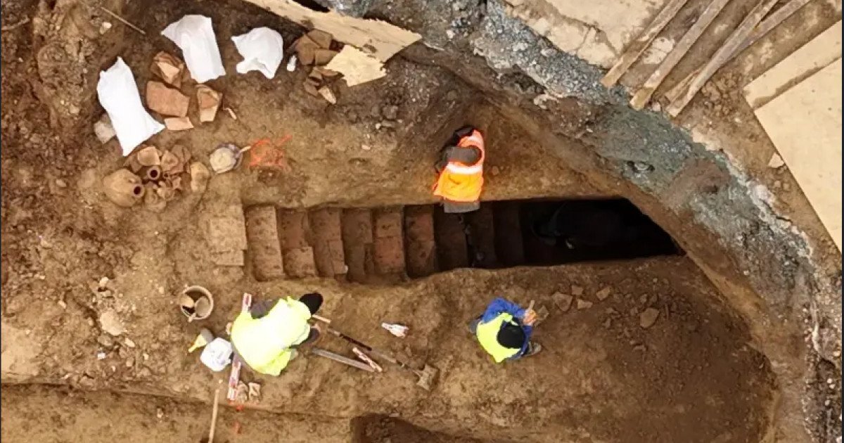 Zeci de morminte romane descoperite pe șantierul spitalului din Constanța; primăria acuză întârzieri și pierderi de fonduri