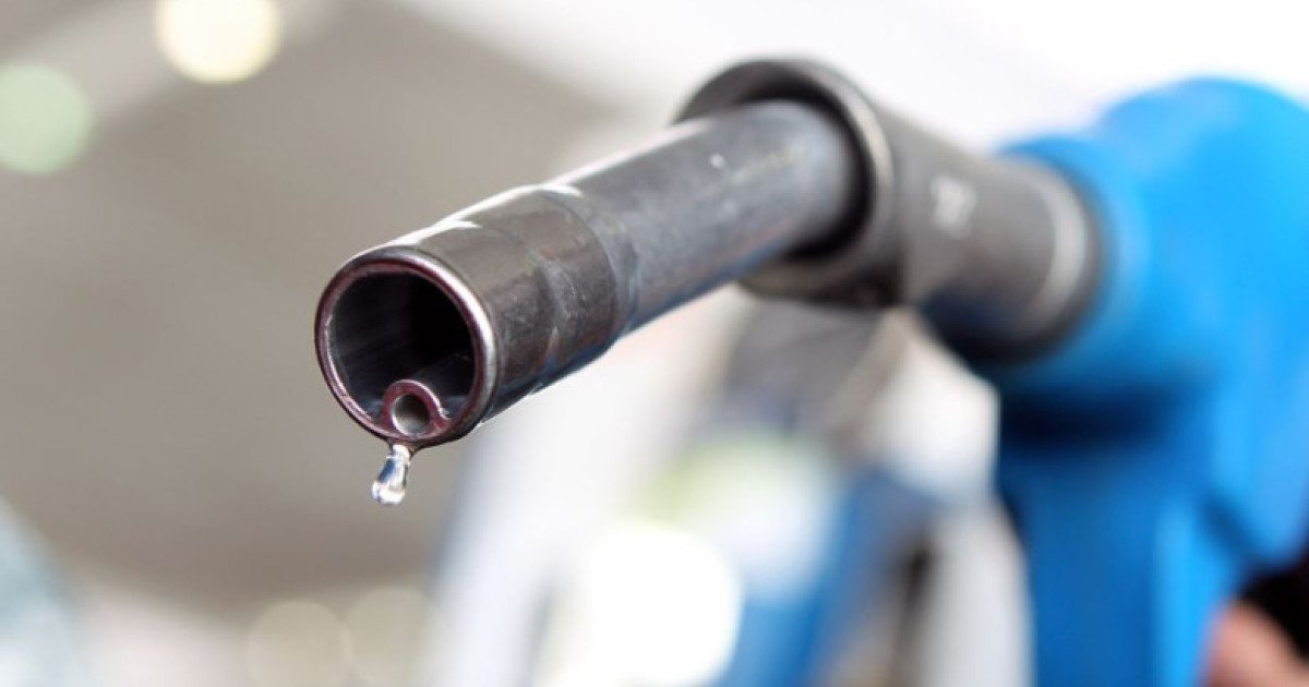 Prețul motorinei din România s-ar putea scumpi semnificativ până la sfârșitul lunii mai, dacă conflictul geopolitic din Orientul Mijlociu persistă și Strâmtoarea Hormuz rămâne blocată