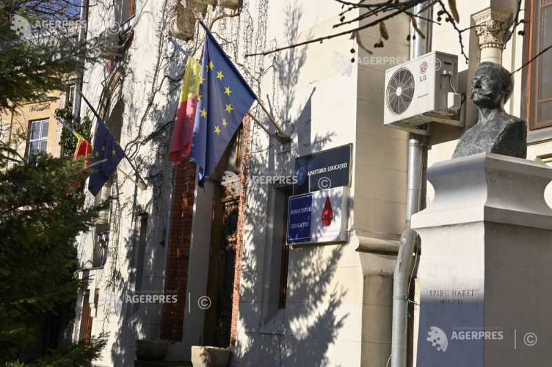 Ministerul Educației și Cercetării a lansat oficial în consultare publică o nouă metodologie pentru gestionarea portofoliului profesional al cadrelor didactice, o inițiativă menită să aducă claritate și standardizare în procesul de evaluare și dezvoltare profesională a dascălilor din sistemul preuniversitar