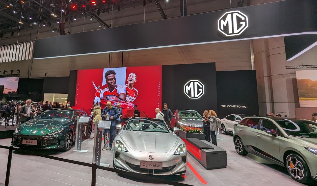 Val de mașini chinezești în Europa: creșteri spectaculoase și schimbări de leadership pe piața auto Piața auto europeană traversează o etapă de rescriere a regulilor, odată cu o creștere semnificativă a importurilor de vehicule produse în China