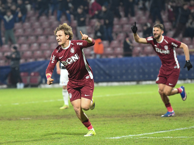 Un transfer spectaculos pe piața fotbalului din România a fost anunțat recent, când oficialii clubului Rapid București au plătit nu mai puțin de 2,5 milioane de euro pentru semnătura lui Lorenzo Biliboc