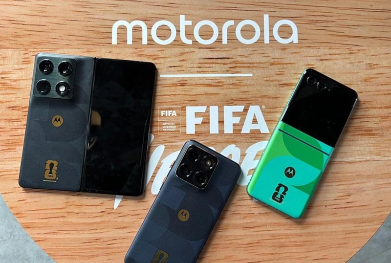 Motorola lansează două noutăți deosebite, adresate unor publicuri diferite, dar marcate de tehnologie avansată și design distinctiv: modelul razr fold, primul telefon pliabil din seria razr, și edge 70 fusion, un mid-range cu performanțe și plusuri de top pentru segmentul său