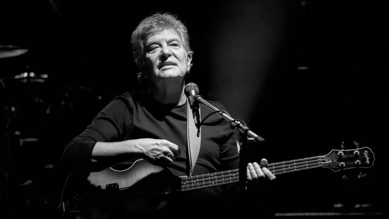 Mugurel Vrabete, idolul basului românesc și membru emblematic al trupei Holograf, a fost mult timp o figură discretă în spatele scenei