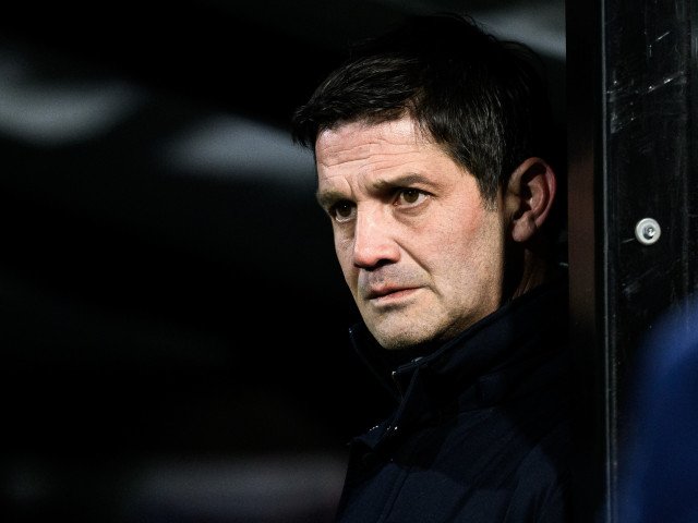 Cristi Chivu, un nume iconic în fotbalul românesc și european, continuă să fie subiect de discuție, dar de data aceasta nu pentru performanțele sale din cariera de jucător, ci pentru o comparație care îl plasează în aceeași vinietă cu un nume uriaș al fotbalului mondial