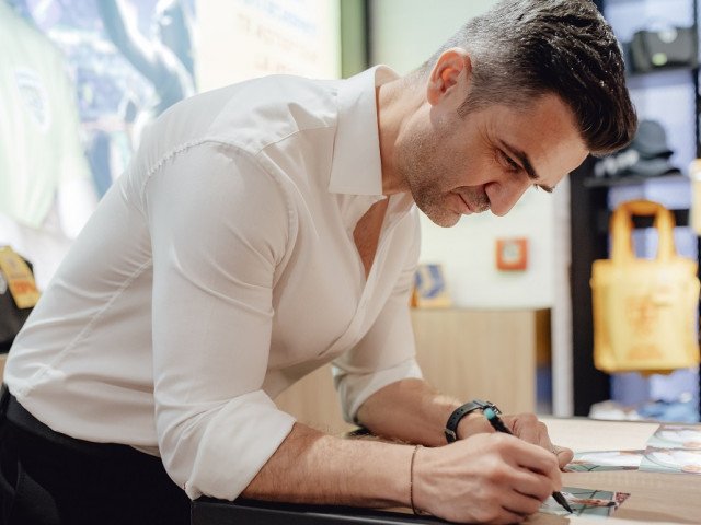 Florin Bratu a debutat ca antrenor la Metaloglobus, într-un meci din liga a doua, care a fost transmis în direct de Digi Sport și UTA, marcând un nou capitol în cariera sa de tehnician