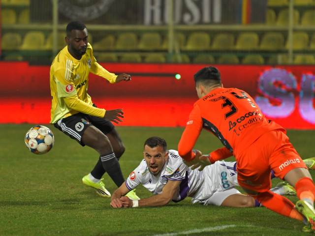 FC Universitatea Cluj a fost surpriza etapei a XXVI-a din Superliga, reușind să depășească FC Argeș într-un meci care va avea implicații de durată în clasamentul final al play-off-ului