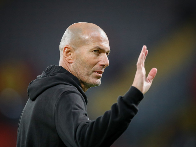 Zinedine Zidane revine pe banca tehnică a Realului și începe deja să-și contureze planurile pentru sezonul viitor, în condițiile în care îndepărtarea de pe stadionul Santiago Bernabéu devine oficială pentru actuala campanie