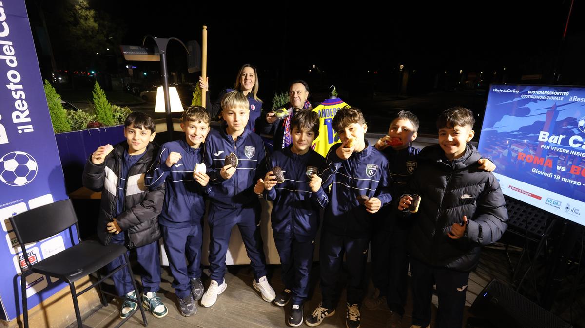 Noaptea stelelor, muzică și fotbal: un spectacol de neuitat