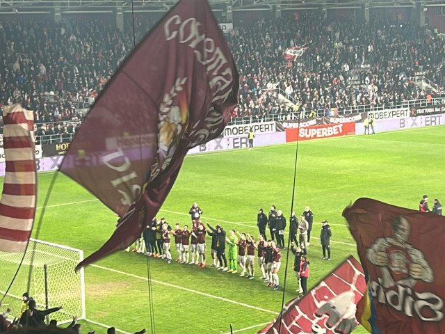 Rapid București a triumfat în derbiul cu Dinamo, iar galeria a sărbătorit cu aplauze și scandări în uralele stadionului Giulesti Duminică, stadionul Giulești a fost martorul unei speranțe reînnoite pentru suporterii Rapidului