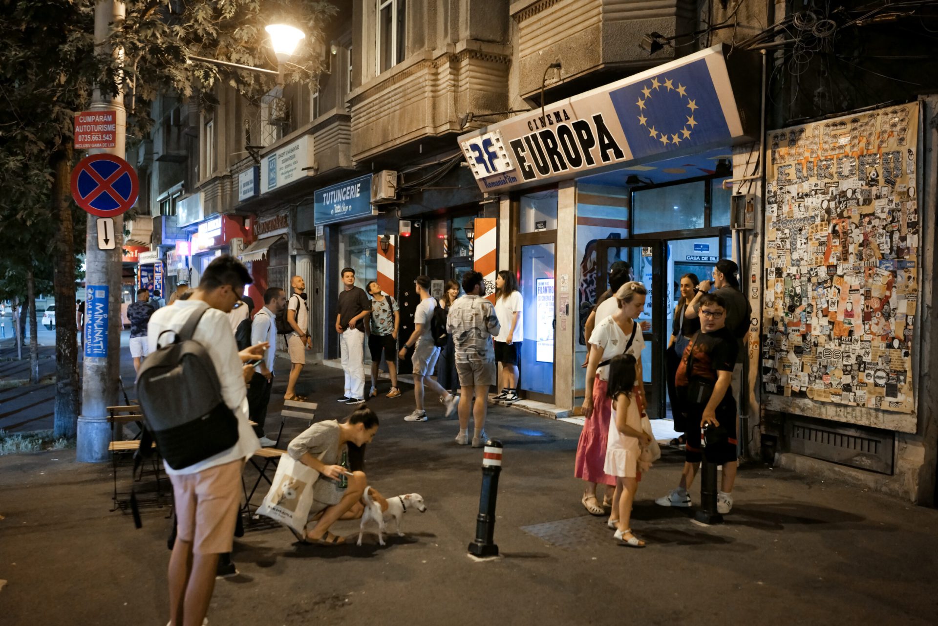 Cinema Europa găzduiește, în această săptămână, o prestigioasă expoziție de filme românești în cadrul proiectului „Filme Românești, Care Umplu Sala”