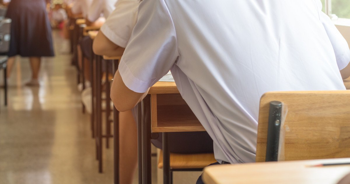 Elevii de clasa a VIII-a au susținut marți, 17 martie, cea de-a doua etapă a simulării Evaluării Naționale 2026, cu proba la matematică