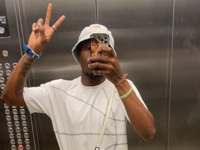 Andrei Burcă, în vizorul marilor cluburi europene după preselecțiile naționale Cea mai recentă performanță a fundașului României a atras atenția cluburilor din întreaga Europă, iar CFR Cluj se află printre echipele care pregătesc oferte concrete pentru transferul internaționalului