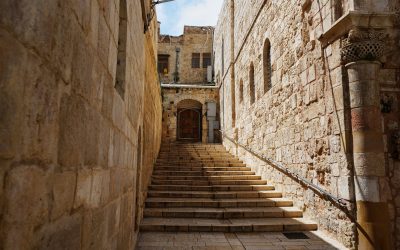 Poliția israeliană blochează pentru prima dată în secole accesul Patriarhului la Sfântul Mormânt de Florii