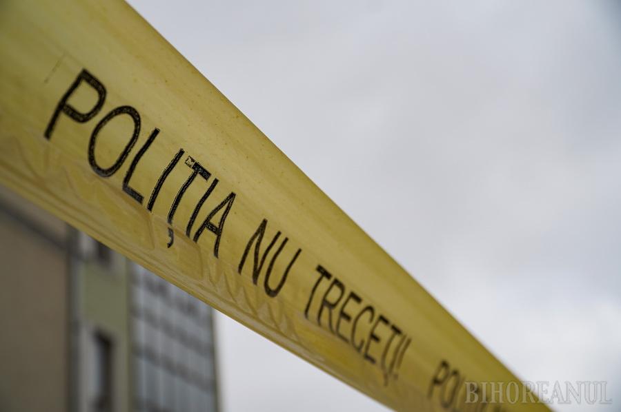 Un polițist de 38 de ani, șef al Postului de Poliție Sânpetru Mare din județul Timiș, a fost găsit împușcat în cap, vineri după-amiază, în localitatea Secusigiu, județul Arad