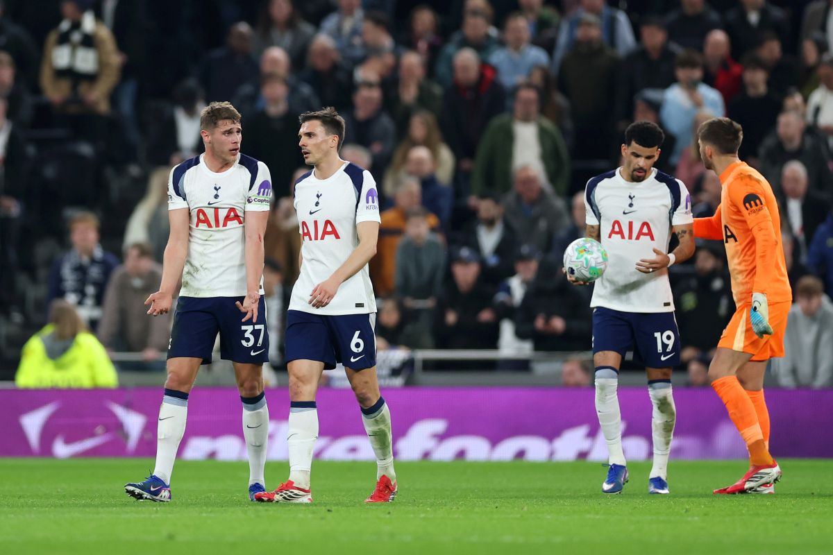Tottenham și Crystal Palace s-au întâlnit, joi seară, în cadrul rundei a 29-a din Premier League, pe stadionul Tottenham Hotspur din Londra, într-un meci încărcat de tensiune și momente decisive