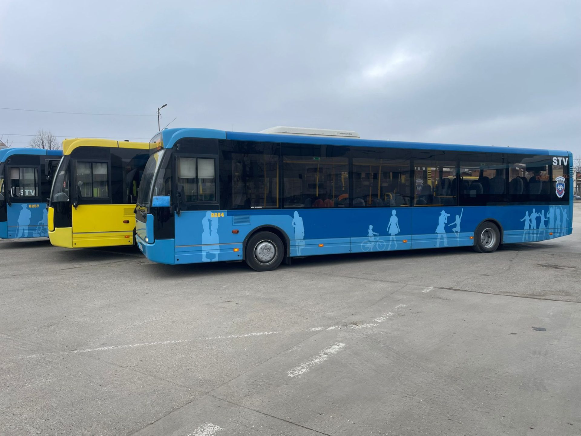Două dintre cele mai importante linii de transport public metropolitan din zona București-Ilfov sunt pe cale să dispară în următoarele luni, în cadrul unor măsuri de optimizare a rețelei de trasee de către Autoritatea de Transport din regiune