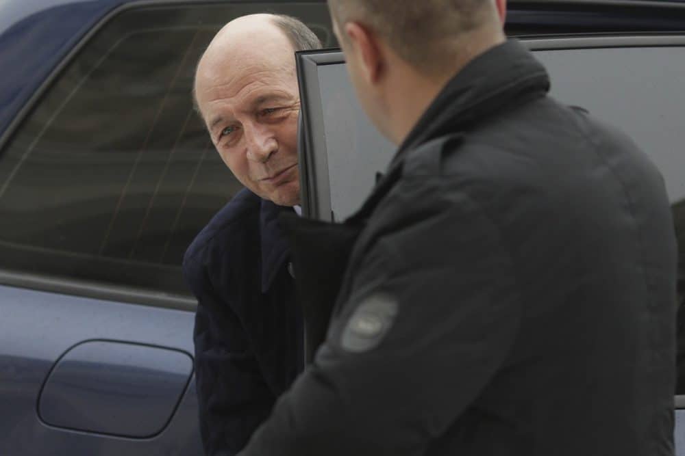 Traian Băsescu despre planurile lui Trump de trimitere a avioanelor la Kogălniceanu