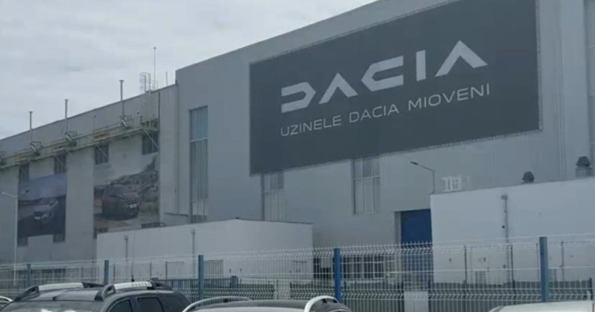 Val de concedieri la Dacia: peste 1.200 de angajați urmează să plece în 2023 O simplificare dureroasă pentru fabrica Dacia din Mioveni anunță în această perioadă o serie de reduceri semnificative de personal, punând în pericol locurile de muncă ale unui număr important de angajați