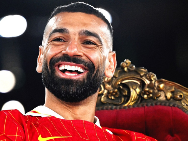 Mohamed Salah își anunță plecarea de la Liverpool și negociază un contract record Impactul va fi major în lumea fotbalului: Mohamed Salah, mijlocașul egiptean atât de emblematic pentru Liverpool, pare pregătit să pășească spre o nouă etapă a carierei, după ani de execuții spectaculoase pe Anfield