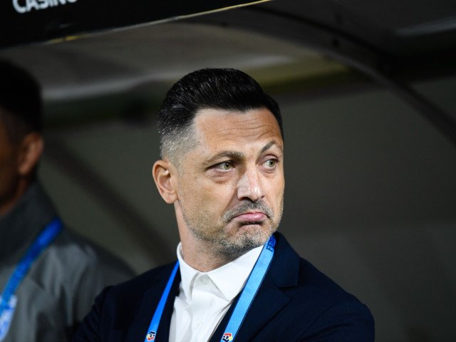 Mirel Rădoi, noul antrenor al FCSB, are sarcina dificilă de a redresa clubul bucureștean, după plecarea neașteptată a lui Elias Charalambous