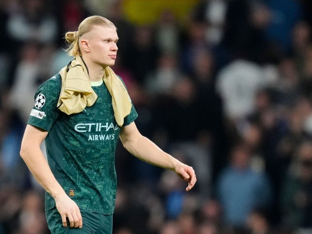 Erling Haaland, unul dintre cele mai promițătoare și spectaculoase mijlocașe ale Fotbalului internațional, pare să fi luat decizia de a părăsi Manchester City, echipa cu care a obținut rapid un statut de vedetă incontestabil