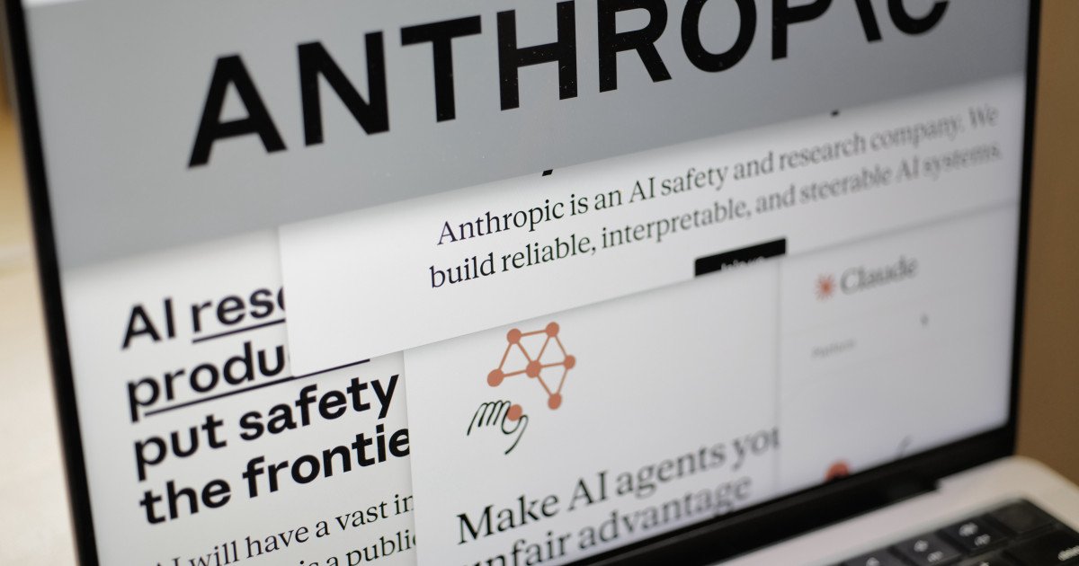 Anthropic refuză presiunea Pentagonului pentru utilizare militară a AI, temându-se de consecințe etice Compania americană de inteligență artificială Anthropic a anunțat recent decizia fermă de a nu permite utilizarea tehnologiei sale în scopuri militare fără restricții, ridicând semne de întrebare asupra intențiilor în creștere ale Pentagonului de a integra AI în armament