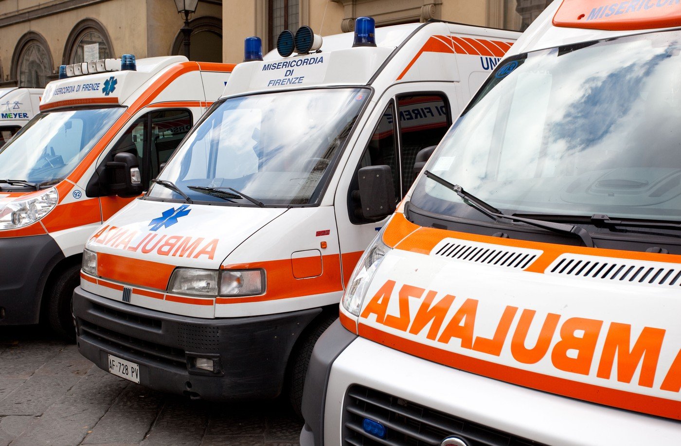 Un nou scandal zguduie sistemul de sănătate din Italia, după ce autoritățile din orașul Forlì au deschis o anchetă privind un șofer de ambulanță suspectat de implicare în moartea a cinci pacienți vârstnici în timpul transporturilor medicale