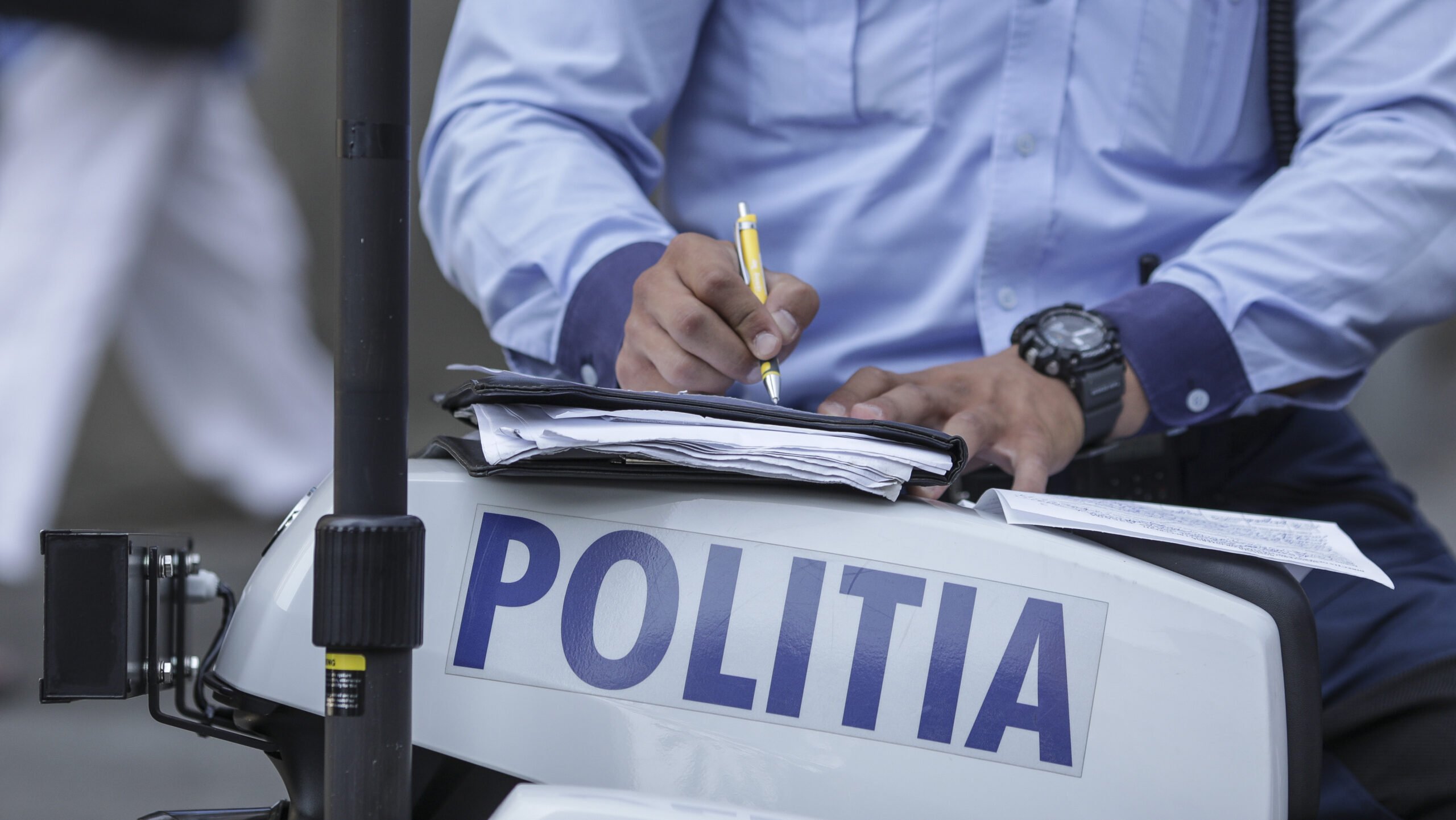 Verificarea istoricului de sancțiuni rutiere devine mai simplă: Poliția Română anunță lansarea unei platforme digitale pentru acces rapid și eficient la informații despre punctele de penalizare și amenzi În contextul modernizării serviciilor publice din România, autoritățile polițienești dau un nou impuls digitalizării proceselor, oferind șoferilor o modalitate rapidă și sigură de a verifica online istoricul sancțiunilor rutiere