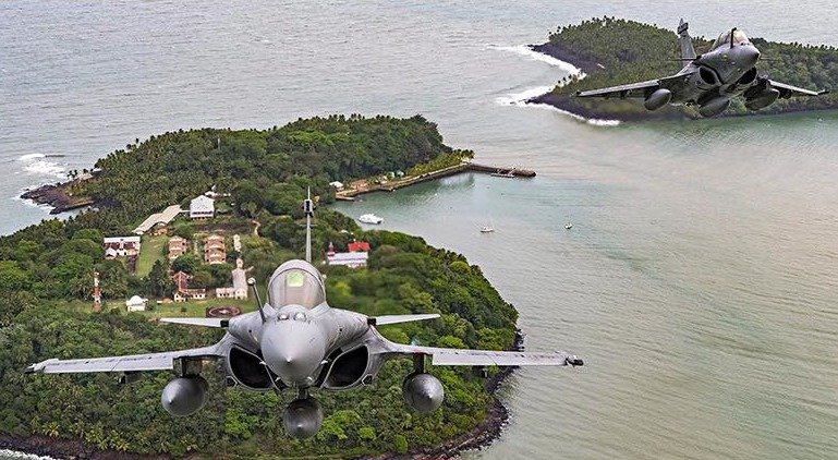 Franța autorizează temporar prezența avioanelor americane în bazele din Orientul Mijlociu, o măsură care reaprinde discuțiile privind implicarea Western în regiune Contextul regional tensionat în Orientul Mijlociu a dus la o decizie semnificativă în legătură cu prezența militară occidentală: Franța a autorizat, temporar, să trimită avioane și alte tipuri de aeronave ale SUA pe bazele sale din zonă