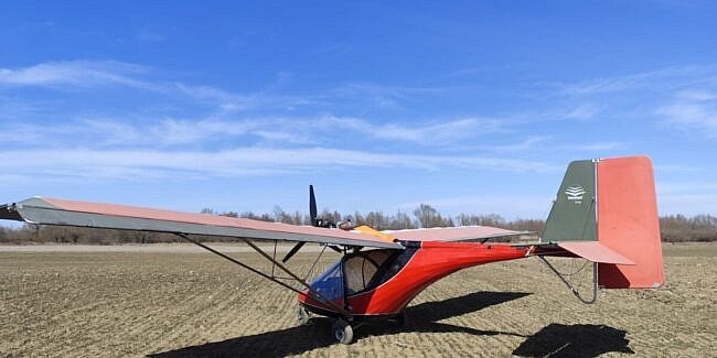 Un cetățean ucrainean în vârstă de 31 de ani a fost descoperit sâmbătă dimineață în Suceava, după ce a trecut ilegal frontiera din Ucraina, la bordul unui avion de mici dimensiuni