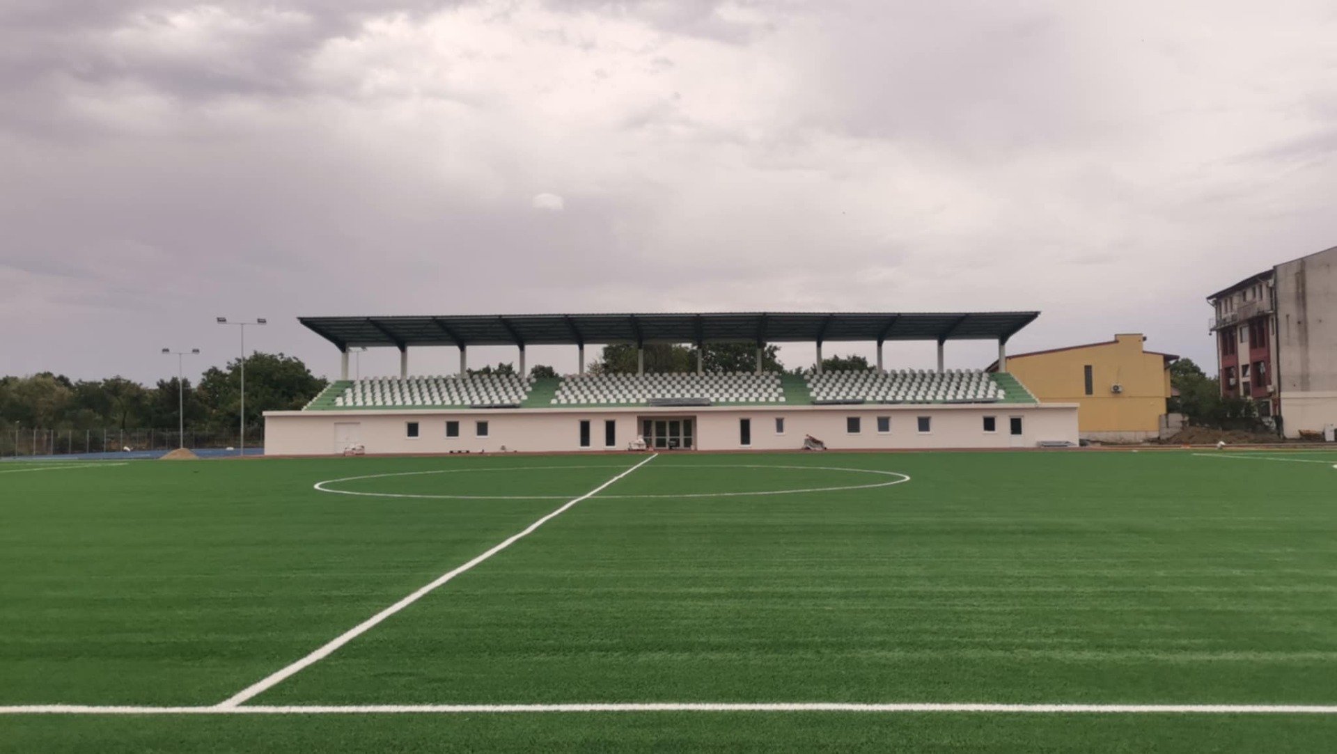 Premierul Ilie Bolojan a avut o întâlnire directă cu președintele Agenției Naționale pentru Sport, Bogdan Matei, pentru a discuta pașii următori referitori la implementarea noii ordonanțe de urgență care vizează gestionarea bazelor sportive și a taberelor pentru tineret din patrimoniul statului