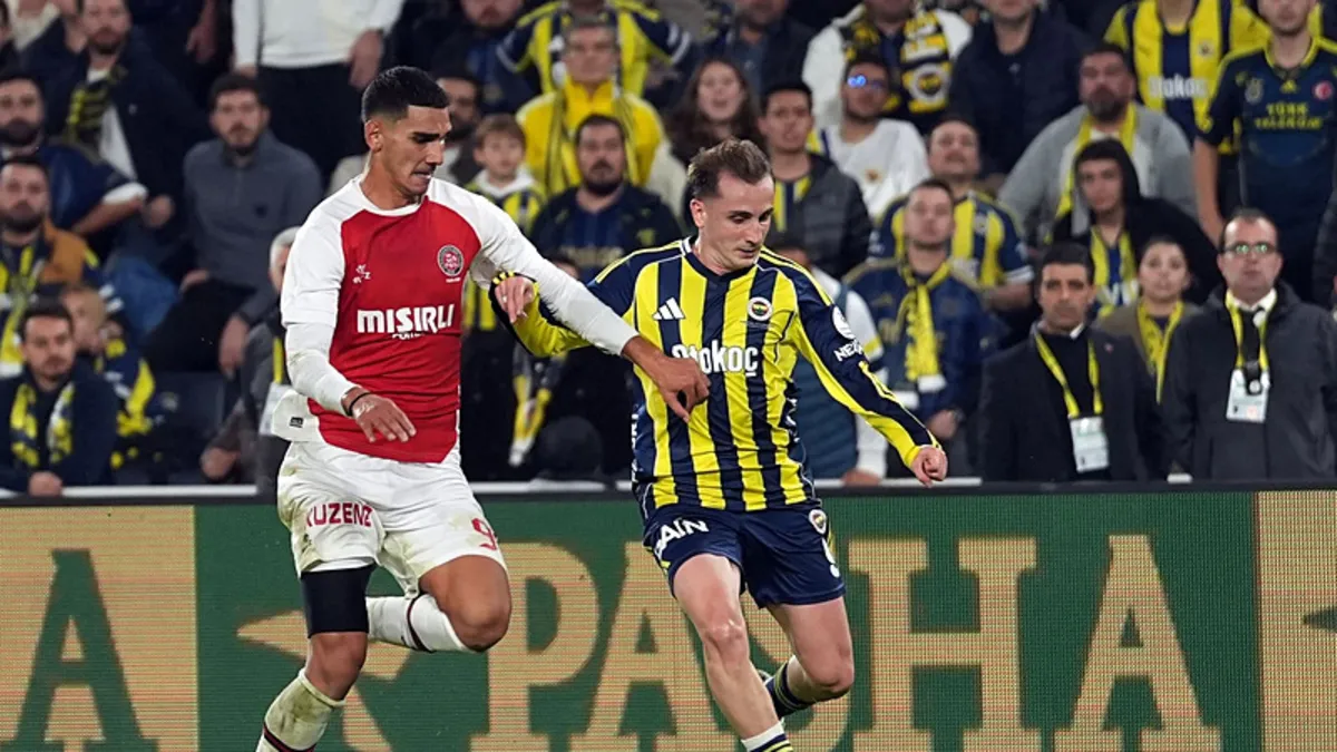 Fenerbahçe și Fatih Karagümrük au remizat, scor 0-0, într-un meci tensionat din Super Liga Turciei, disputat sâmbătă după-amiază pe stadionul Vefa, în cadrul etapei cu numărul 25