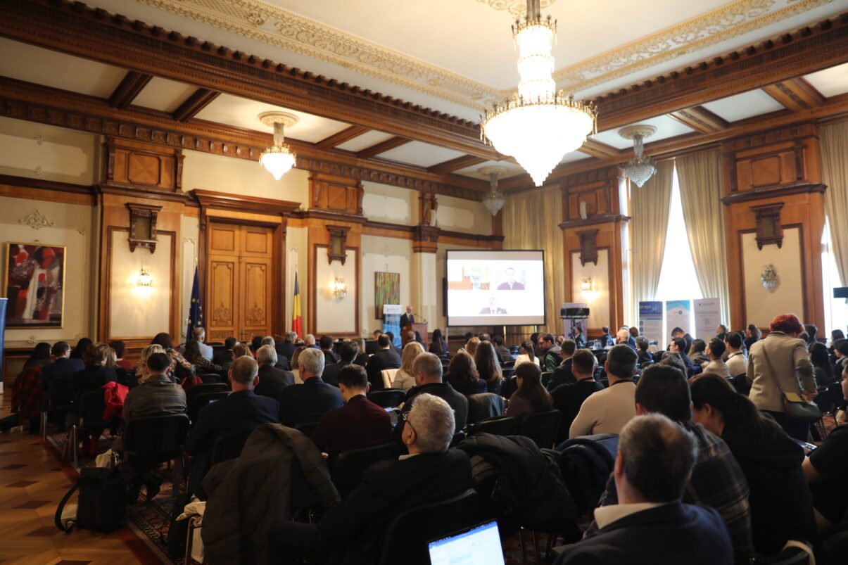 Bucureștiul devine centru de discuții pentru securitatea digitală europeană Un eveniment major dedicat securității cibernetice a reunit miercuri la Parlamentul României experți, oficiali și reprezentanți ai industriei tehnologice, într-un semnal clar al angajamentului țării noastre pentru adaptarea la noile reguli europene în domeniu