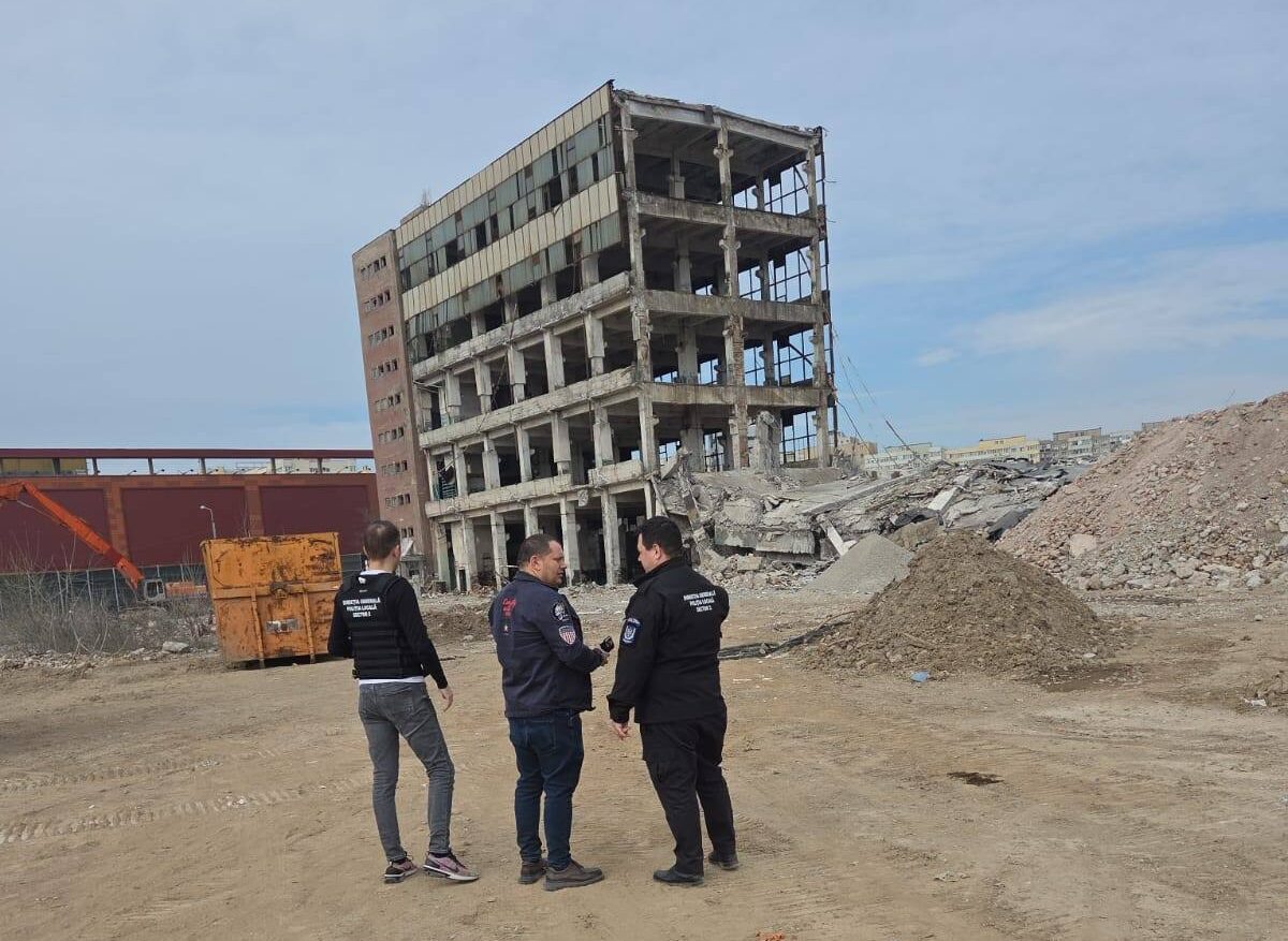 Demolarea ilegală a imobilului de pe strada Ziduri Moși din Sectorul 2, în apropiere de Piața Obor, a atras atenția autorităților și a adus o serie de sancțiuni pentru firma responsabilă
