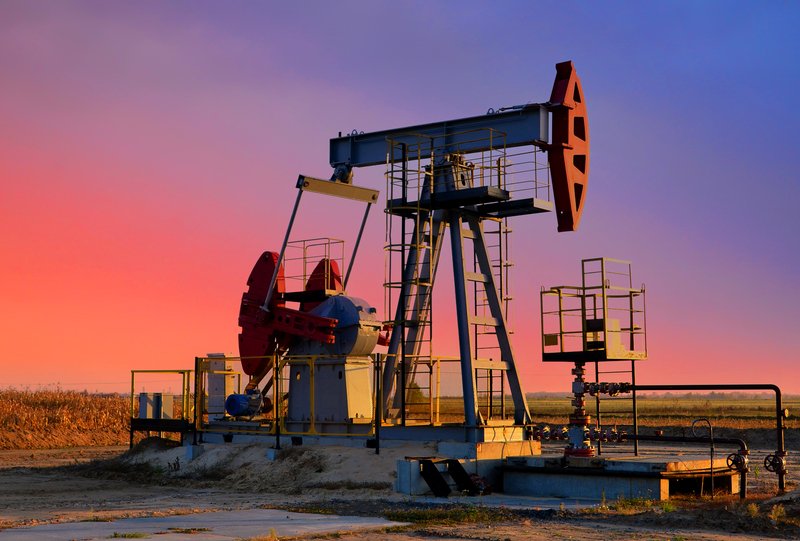 Prețurile globale ale petrolului au crescut semnificativ luni dimineață, declanșând o scădere bruscă a burselor din Asia, pe măsură ce conflictul dintre Statele Unite și Israel se află în cea de-a cincea săptămână