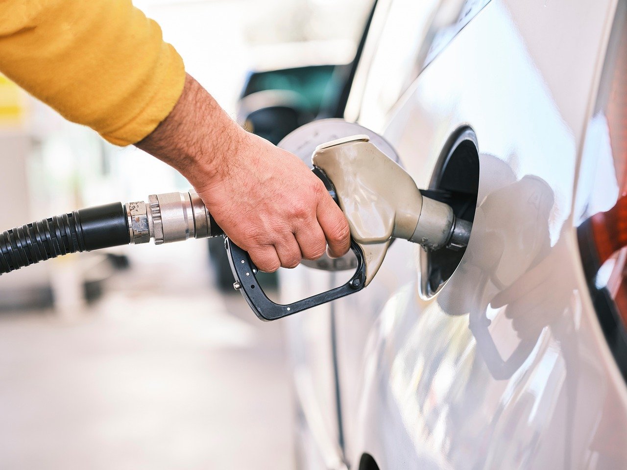Primăria Sectorului 4 pregătește o singură măsură menită să sprijine cetățenii afectați de actualmente învârtitele situații economice: un ajutor de carburant de 200 de lei pe lună pentru o perioadă de trei luni
