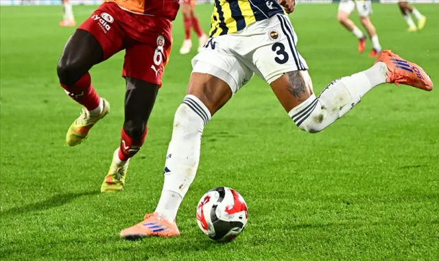 Fenerbahçe a suferit o înfrângere dificilă în deplasare la Fatih Karagümrük, într-un meci tensionat din Süper Lig Fenerbahçe a înregistrat o înfrângere dureroasă în deplasare, în cadrul celei de-a 26-a etape a Süper Lig, pe terenul lui Fatih Karagümrük