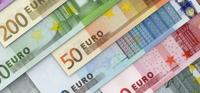 Luna martie a anului 2026 marchează o perioadă de incertitudine accentuată pe piețele financiare globale, influențată în special de tensiunile din Iran și de evenimentele geopolitice conexe