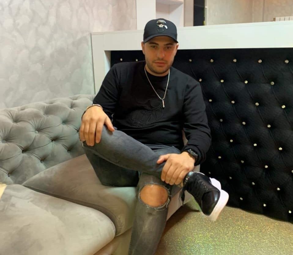 Fiul lui Nicolae Guță, oprit în trafic după ce a condus drogat și cu permisul suspendat