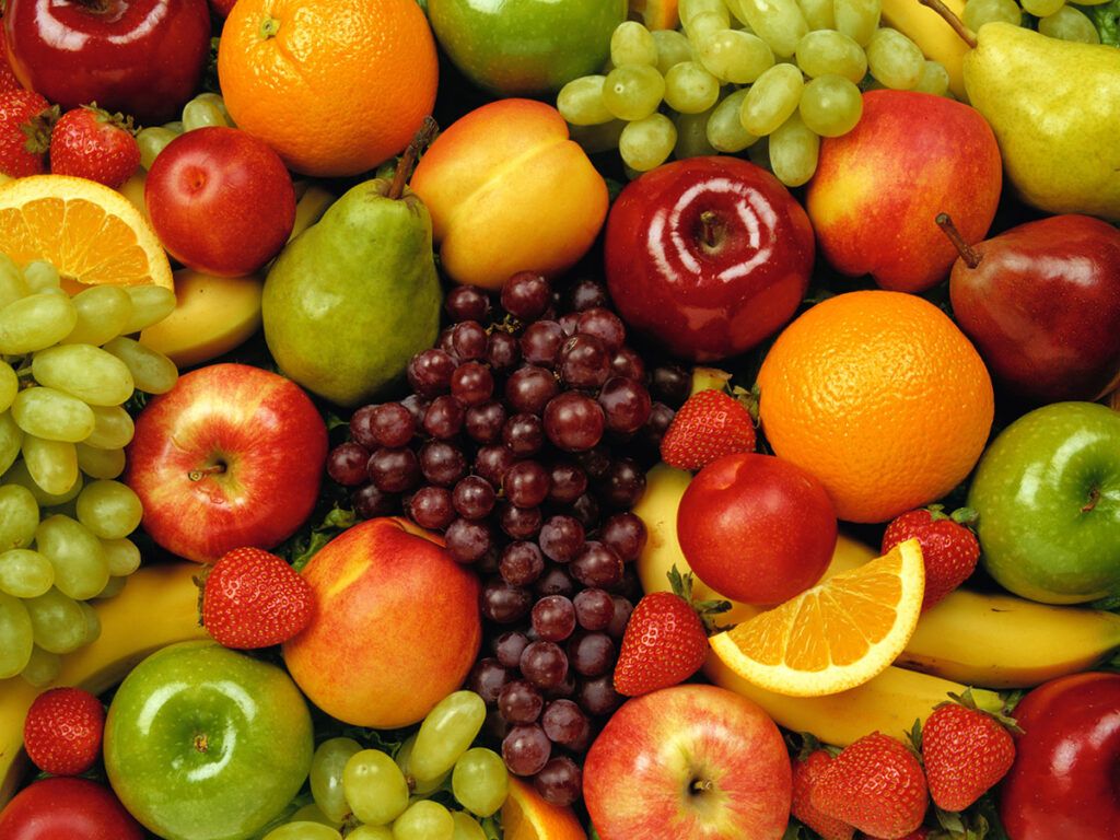 Consumul regulat de fructe este esențial pentru menținerea sănătății și prevenirea multor boli cronice