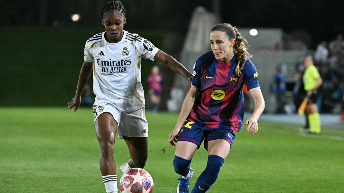 Real Madrid și FC Barcelona au livrat un spectacol incendiar în prima manșă a sferturilor de finală din UEFA Women’s Champions League, duel care a avut loc pe terenul madrilen, acasă la ‘Albi’
