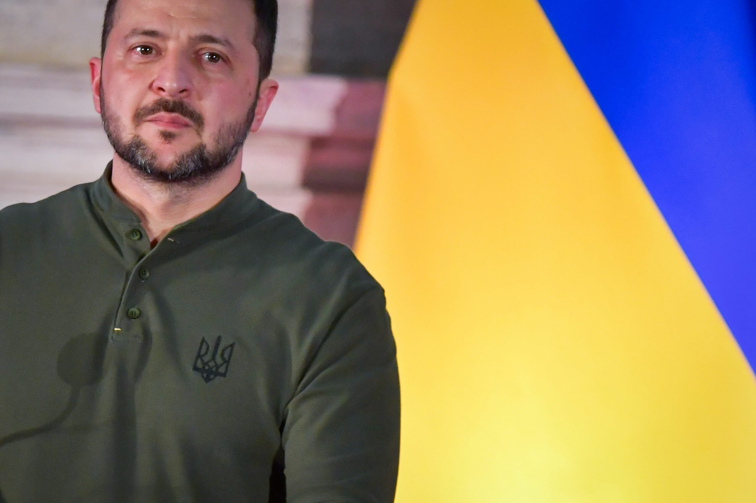 Ucraina și România se confruntă cu același fenomen alarmant: scăderea drastică a procentului populației tinere, un trend care riscă să reshape fundamental structura socială și economică a acestor țări