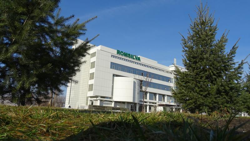 Reducere semnificativă a numărului de directori la Romsilva: jumătate dintre șefi vor fi disponibilizați Guvernul a aprobat joi reducerea drastică a numărului de directori la Romsilva, ceea ce va duce la diminuarea cu aproape jumătate a personalului de conducere