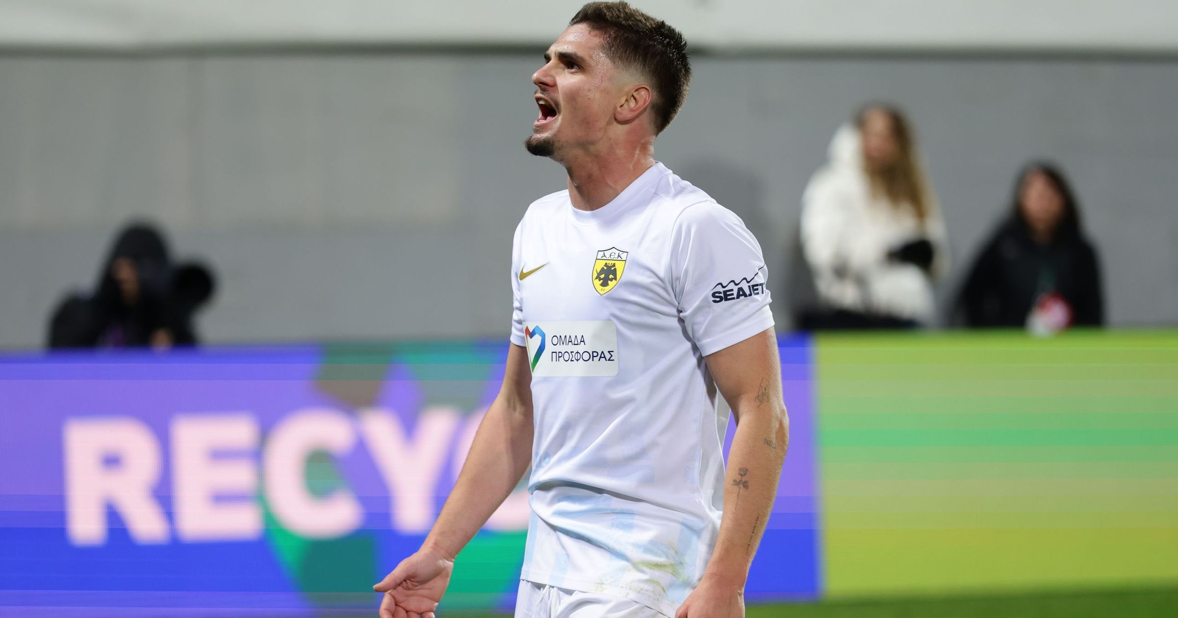 Premierul sporturilor europene: revenirea legendarei faze din finala UEFA Champions League din 1999, povestită de Sir Alex Ferguson Foștii mari ai fotbalului mondial aduc în atenție un moment emblematic din istoria Ligii Campionilor, în timp ce echipele din România și Europa continuă să scrie pagini importante în competițiile europene