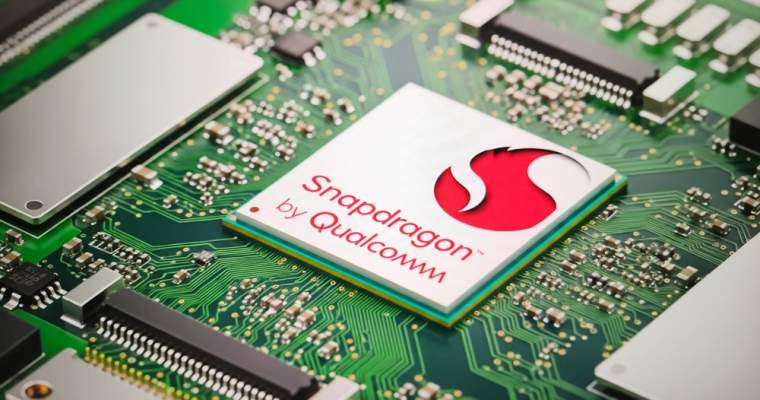 Primele rezultate de performanță pentru noul procesor Snapdragon destinat laptopurilor sugerează că Qualcomm este pe cale să depășească așteptările industriei și chiar să pună în umbră viitoarea generație de cipuri Intel