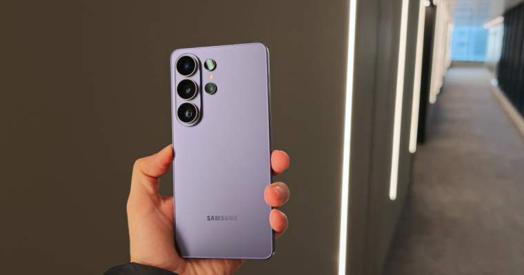 Samsung Galaxy S26 Ultra: tehnologia de vârf, dar fără surprize După două săptămâni de testare intensă, Samsung Galaxy S26 Ultra se menține pe pozițiile de lider în oferta de telefoane high-end, însă rămâne în același timp o revelație a monotoniei