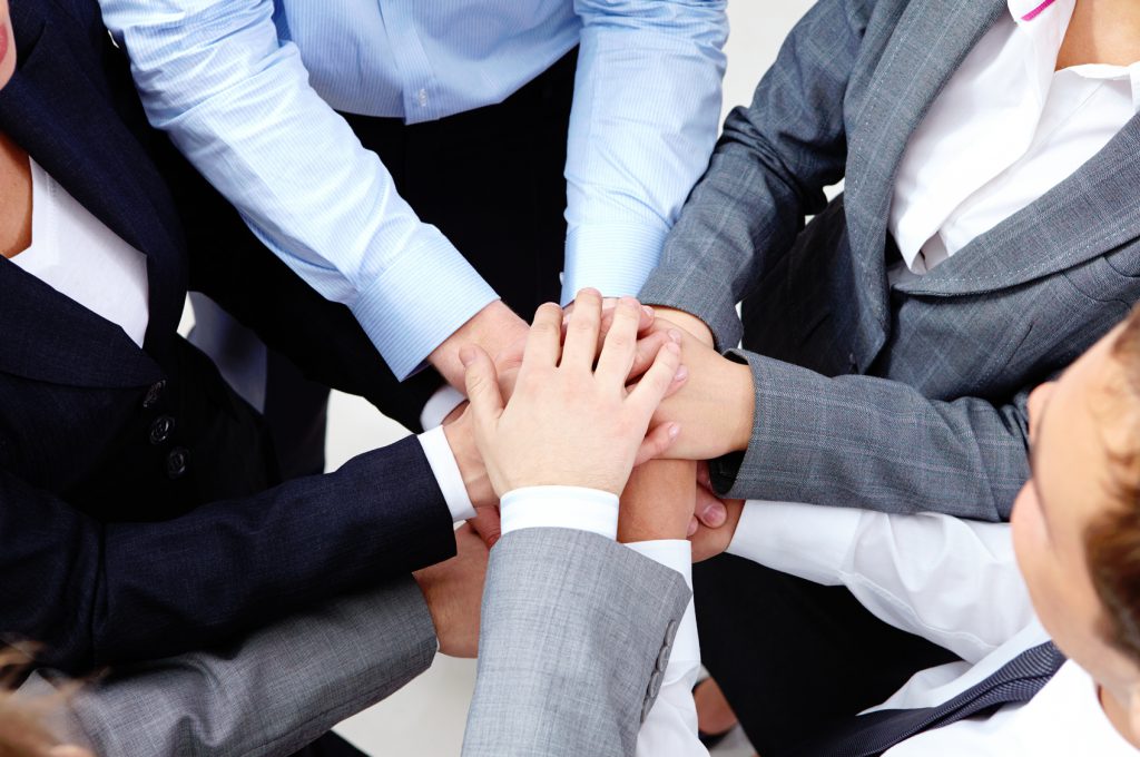 Guvernul României a anunțat vineri lansarea unei sume semnificative de peste 4 miliarde de lei destinată dezvoltării serviciilor sociale în mediul rural, o inițiativă care promite să aducă un sprijin concret pentru cele mai vulnerabile comunități din țară