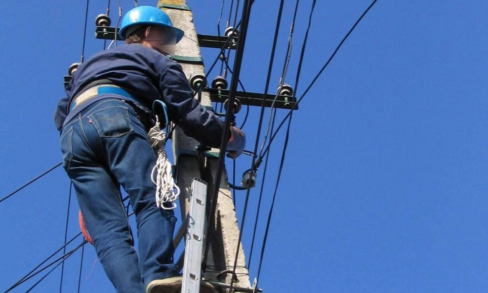 În perioada 23 – 29 martie 2026, mai multe zone din București,Ilfov și Giurgiu vor fi afectate de întreruperi ale furnizării de energie electrică, ca urmare a unor lucrări de reparație, modernizare sau mentenanță la rețea