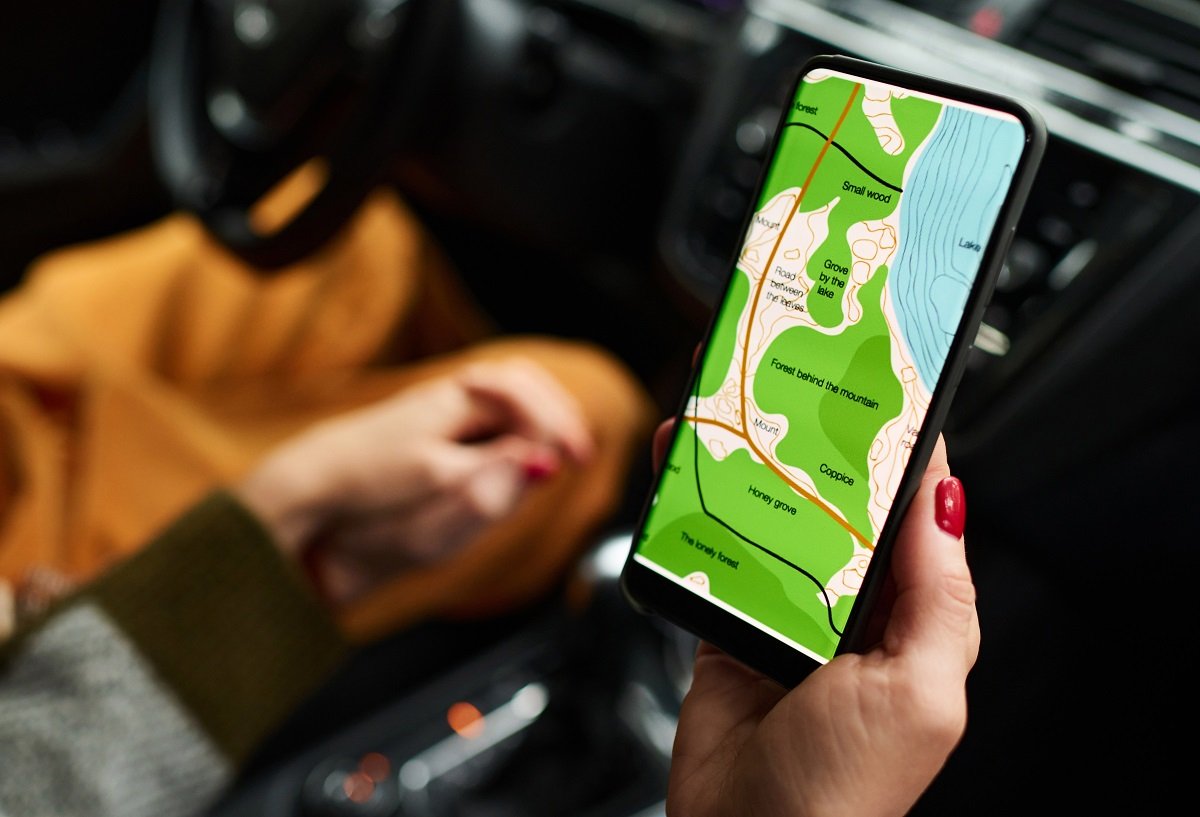 Google Maps se pregătește pentru o revoluție tehnologică cu o actualizare majoră, ce integrează inteligența artificială dezvoltată de Google pe baza modelului Gemini